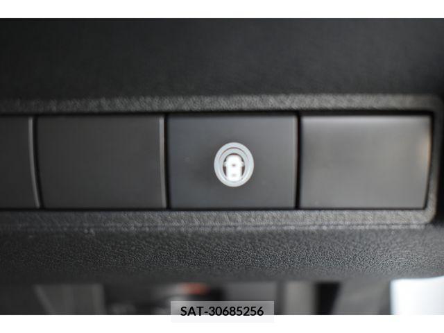 Nissan NOTE 2021-08 215568-8