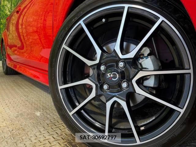 Toyota AQUA 2016-09 345709-13