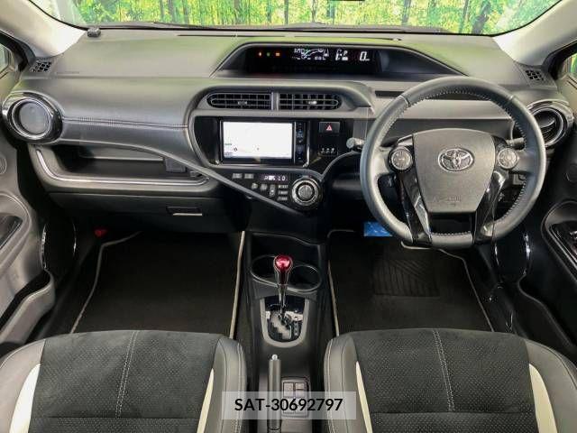 Toyota AQUA 2016-09 345709-1