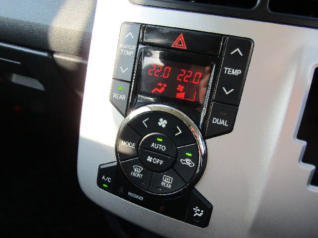 Toyota NOAH 2010-10 27614-14