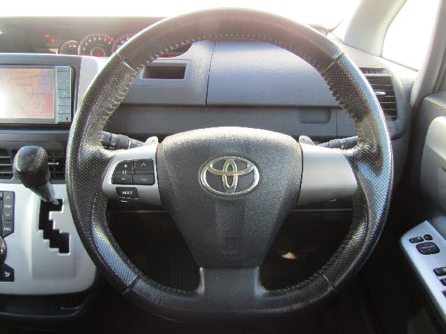 Toyota NOAH 2010-10 27614-13