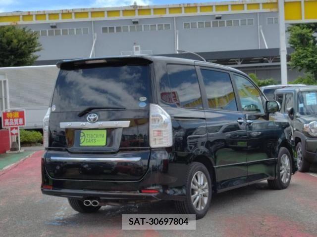 Toyota VOXY 2011-02 289142-1