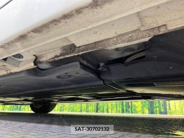 Toyota PRIUS 2017-08 348021-16