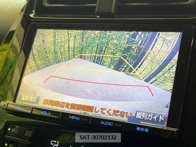 Toyota PRIUS 2017-08 348021-4