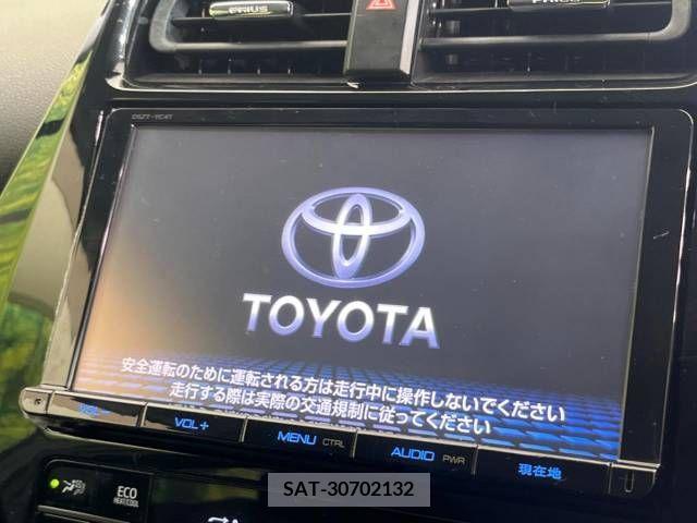 Toyota PRIUS 2017-08 348021-3