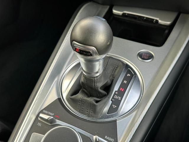 Audi TT 2016-03 17362-13