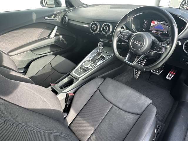 Audi TT 2016-03 17362-9