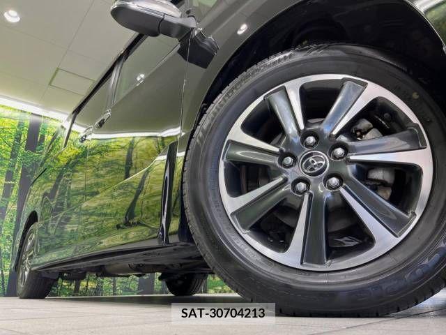 Toyota VOXY 2018-02 321560-14