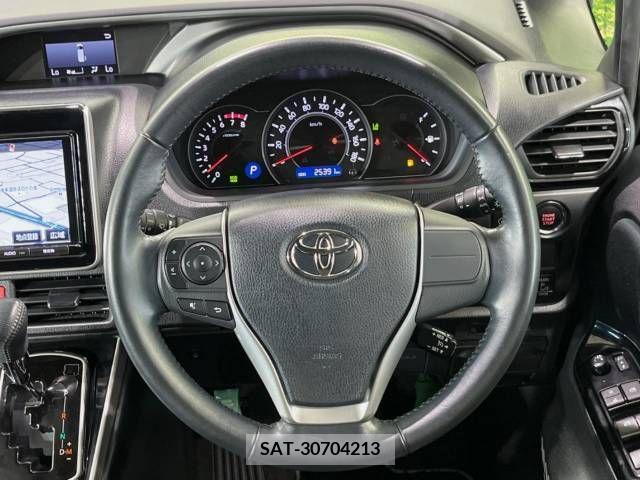 Toyota VOXY 2018-02 321560-12