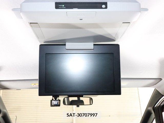 Toyota NOAH 2016-01 365097-16