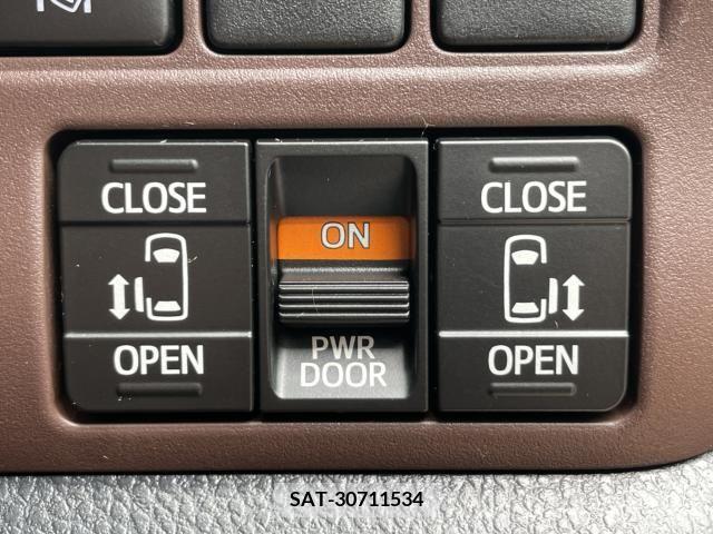 Toyota ESQUIRE 2018-10 331588-15