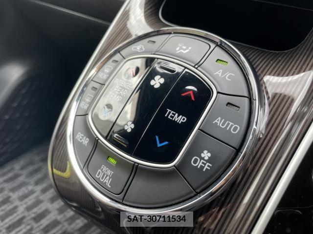Toyota ESQUIRE 2018-10 331588-14