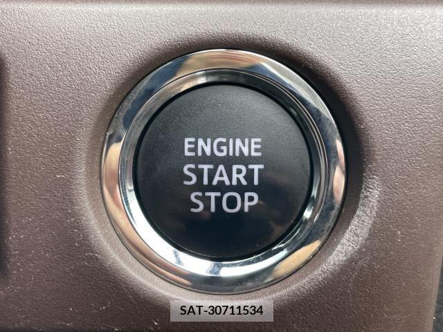 Toyota ESQUIRE 2018-10 331588-19