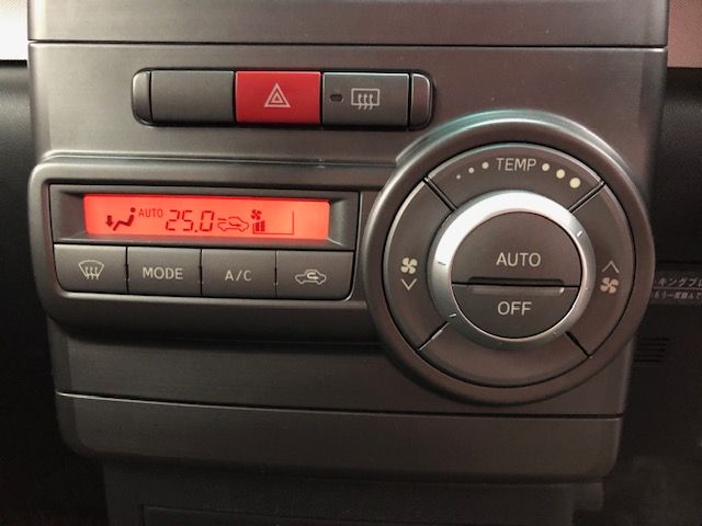 Toyota PIXIS SPACE 2013-05 28879-14