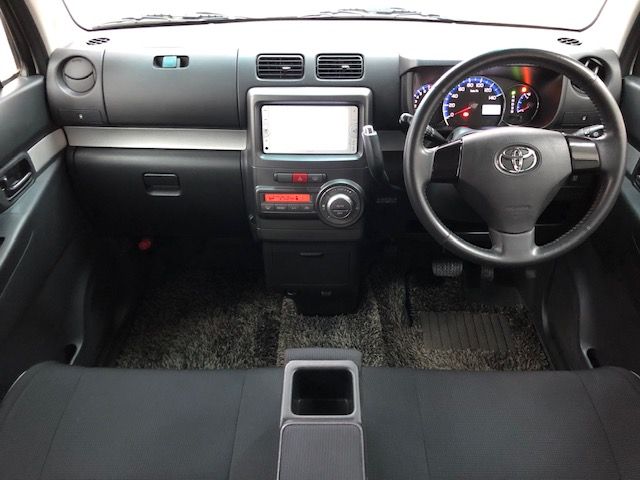 Toyota PIXIS SPACE 2013-05 28879-1
