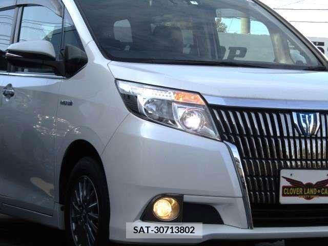 Toyota ESQUIRE 2017-04 216927-17