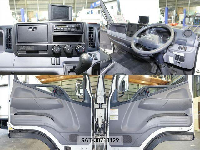 Mitsubishi CANTER 2011-12 294473-13