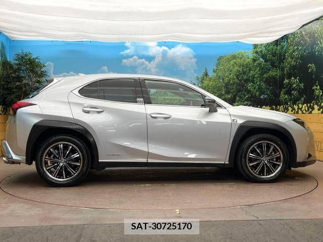 Lexus UX 2019-01 275920-14
