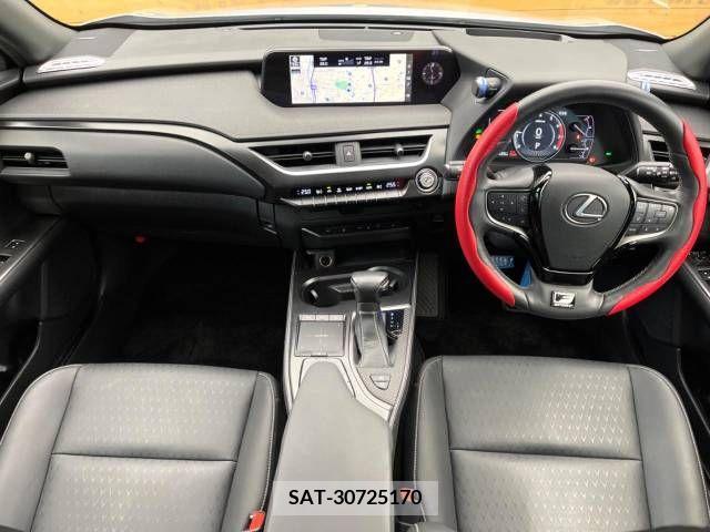 Lexus UX 2019-01 275920-1