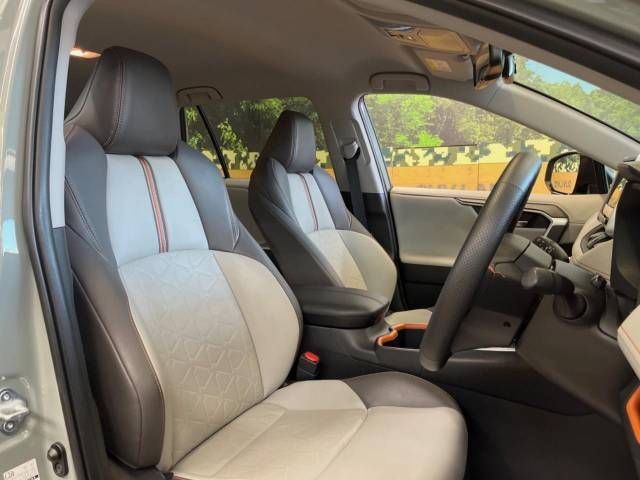 Toyota RAV4 2019-04 26604-9