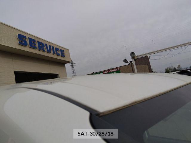 Toyota VOXY 2019-03 289488-9