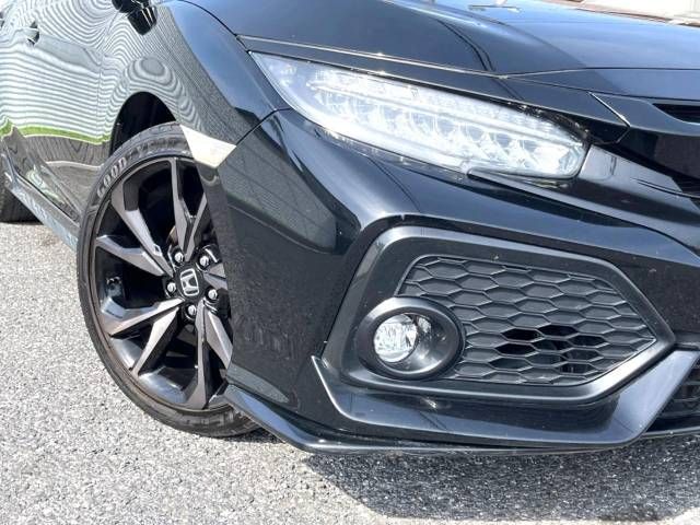 Honda CIVIC 2018-10 15748-15