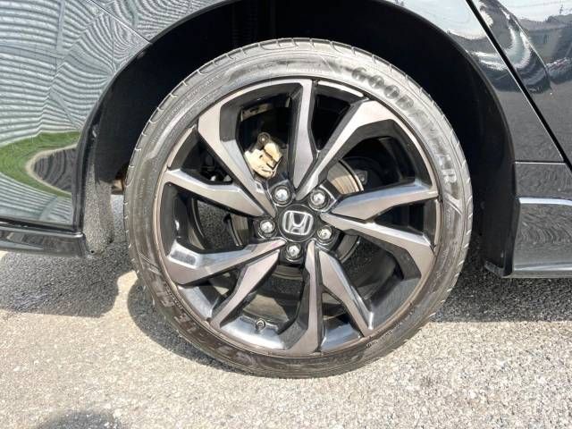 Honda CIVIC 2018-10 15748-13