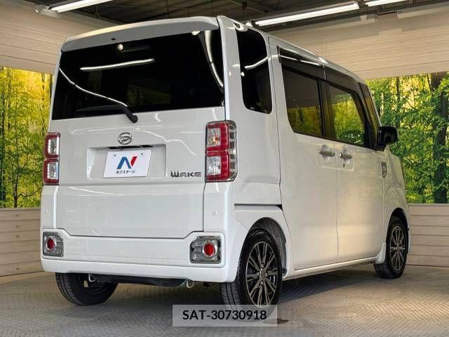 Daihatsu WAKE 2018-07 349166-17