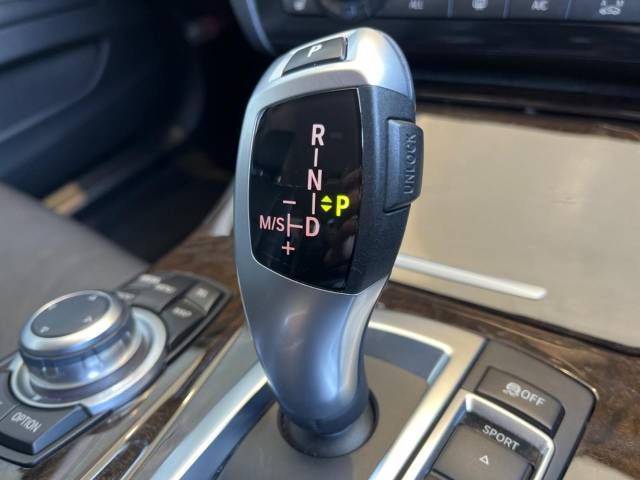 Bmw 5 SERIES 2013-07 189515-11