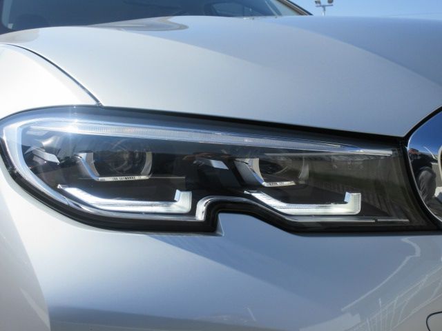 Bmw 3 SERIES 2021-10 2311-5