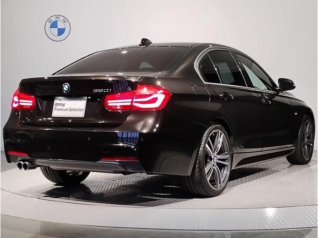 Bmw 3 SERIES 2018-03 7816-2