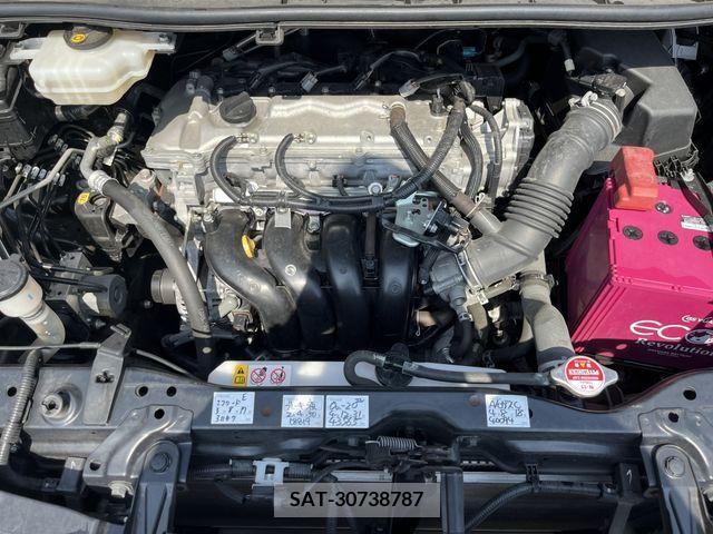 Toyota VOXY 2017-04 321538-7