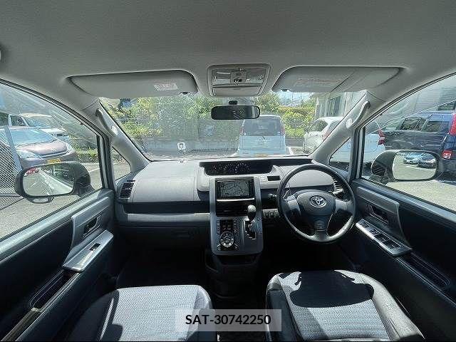 Toyota VOXY 2007-07 352691-1