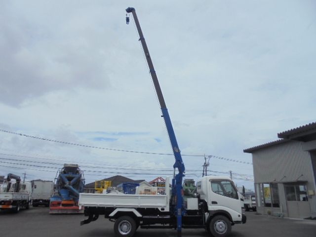 Hino DUTRO 2004-02 9368-24