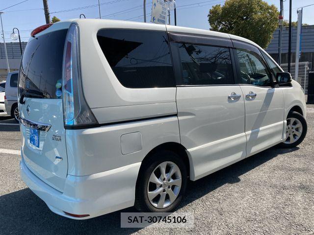 Nissan SERENA 2011-11 284249-2