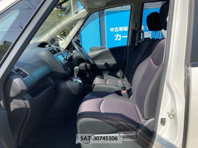Nissan SERENA 2011-11 284249-5
