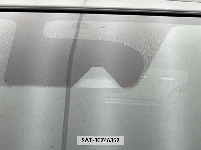 Nissan NOTE 2014-07 381854-2