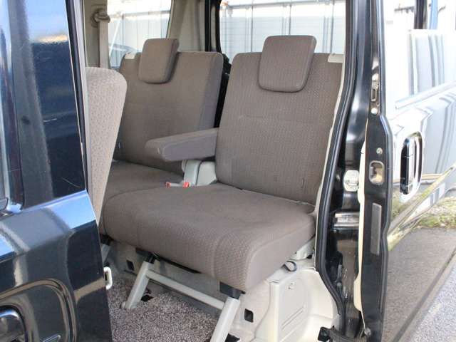 Suzuki EVERY WAGON 2015-10 191281-12