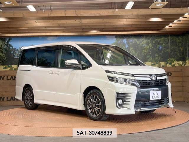 Toyota VOXY 2014-02 339726-15