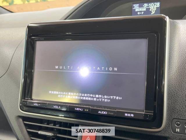 Toyota VOXY 2014-02 339726-2