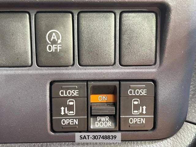 Toyota VOXY 2014-02 339726-5