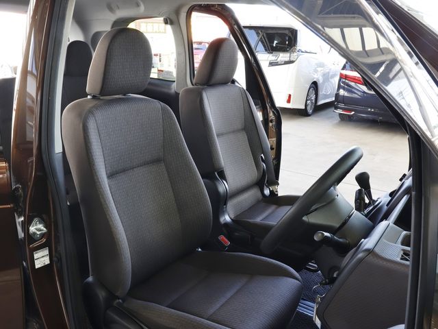Toyota PORTE 2016-02 1512-16
