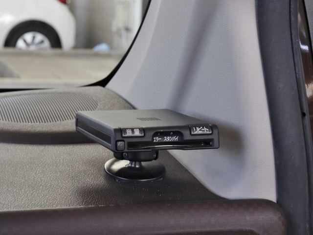 Toyota PORTE 2016-02 1512-15