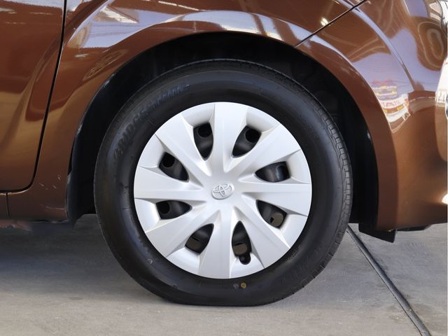 Toyota PORTE 2016-02 1512-5