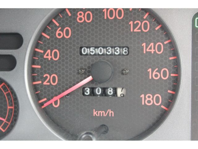 Toyota COROLLA SEDAN 1998-05 3770-5