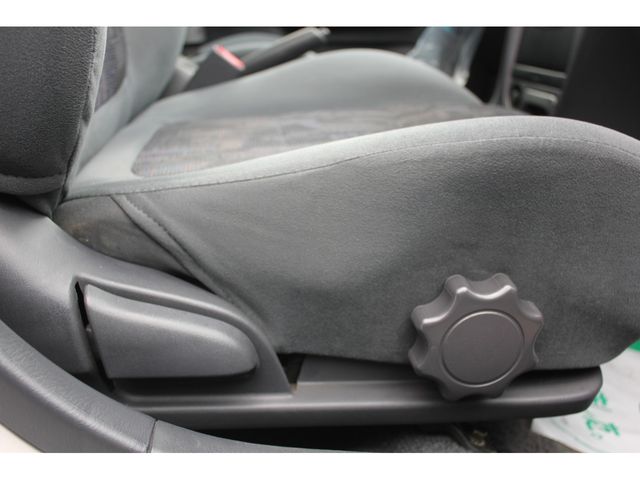 Toyota COROLLA SEDAN 1998-05 3770-10