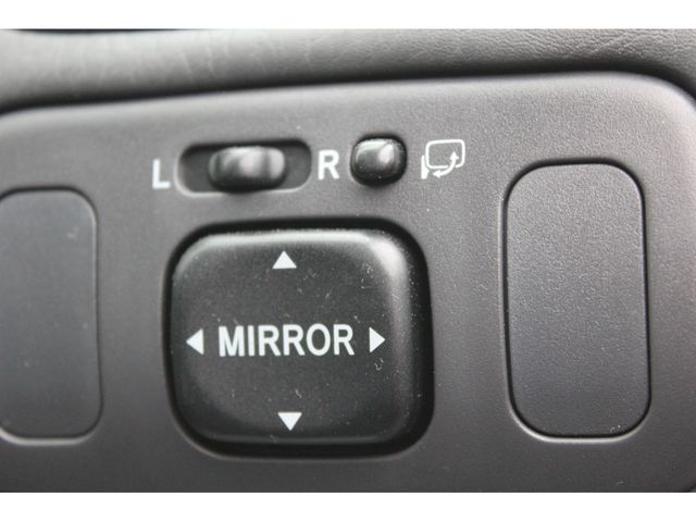 Toyota COROLLA SEDAN 1998-05 3770-11