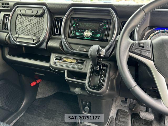 Suzuki HUSTLER 2022-02 382956-17
