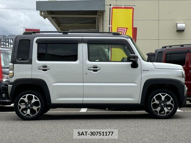 Suzuki HUSTLER 2022-02 382956-4