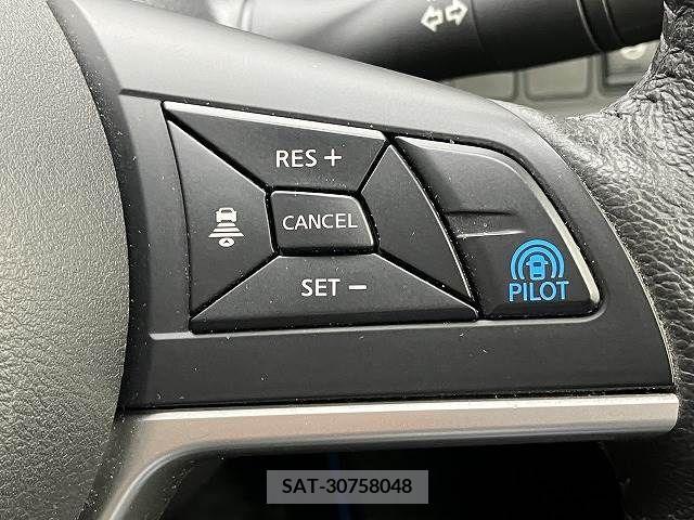 Nissan SERENA 2018-03 340487-4